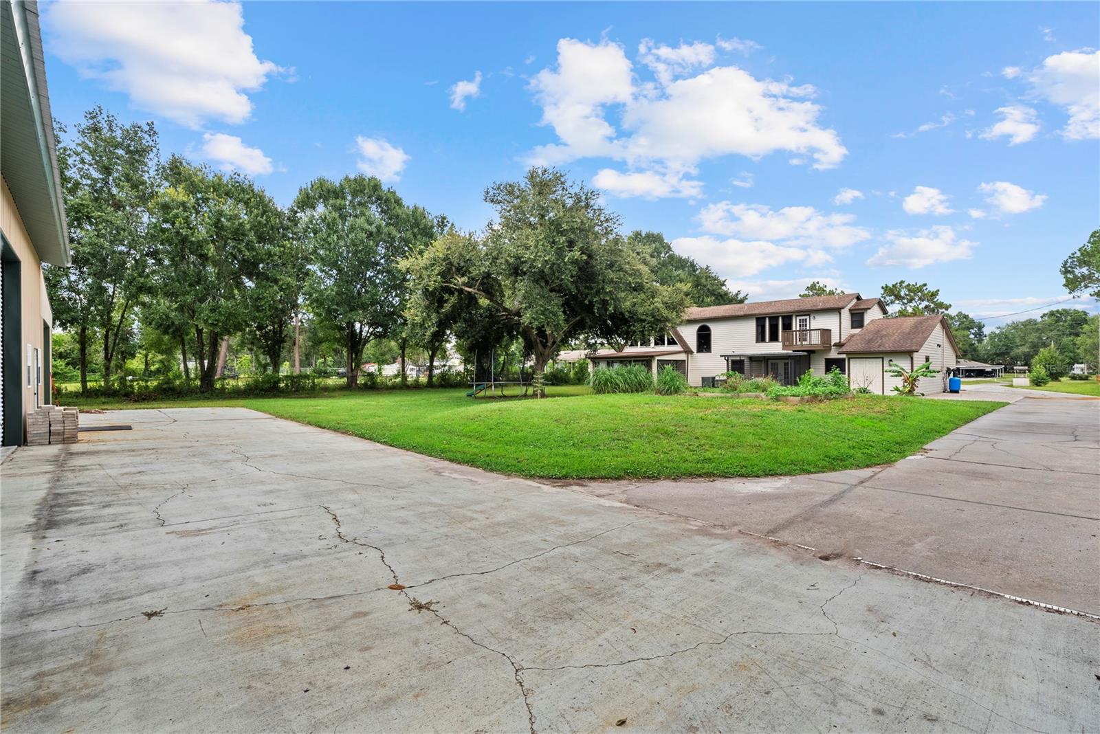 Image 41 of 51 For 6040 Country Club Road