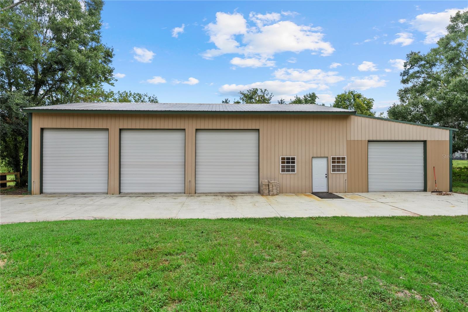 Image 44 of 51 For 6040 Country Club Road