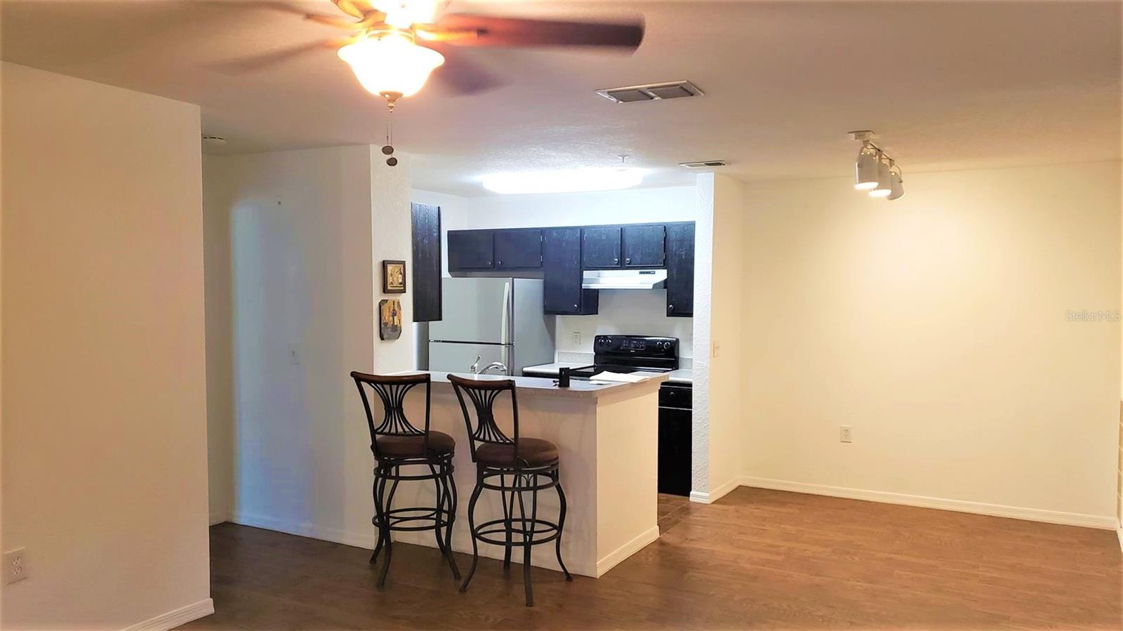 Image 17 of 51 For 7428 Vista Way 107