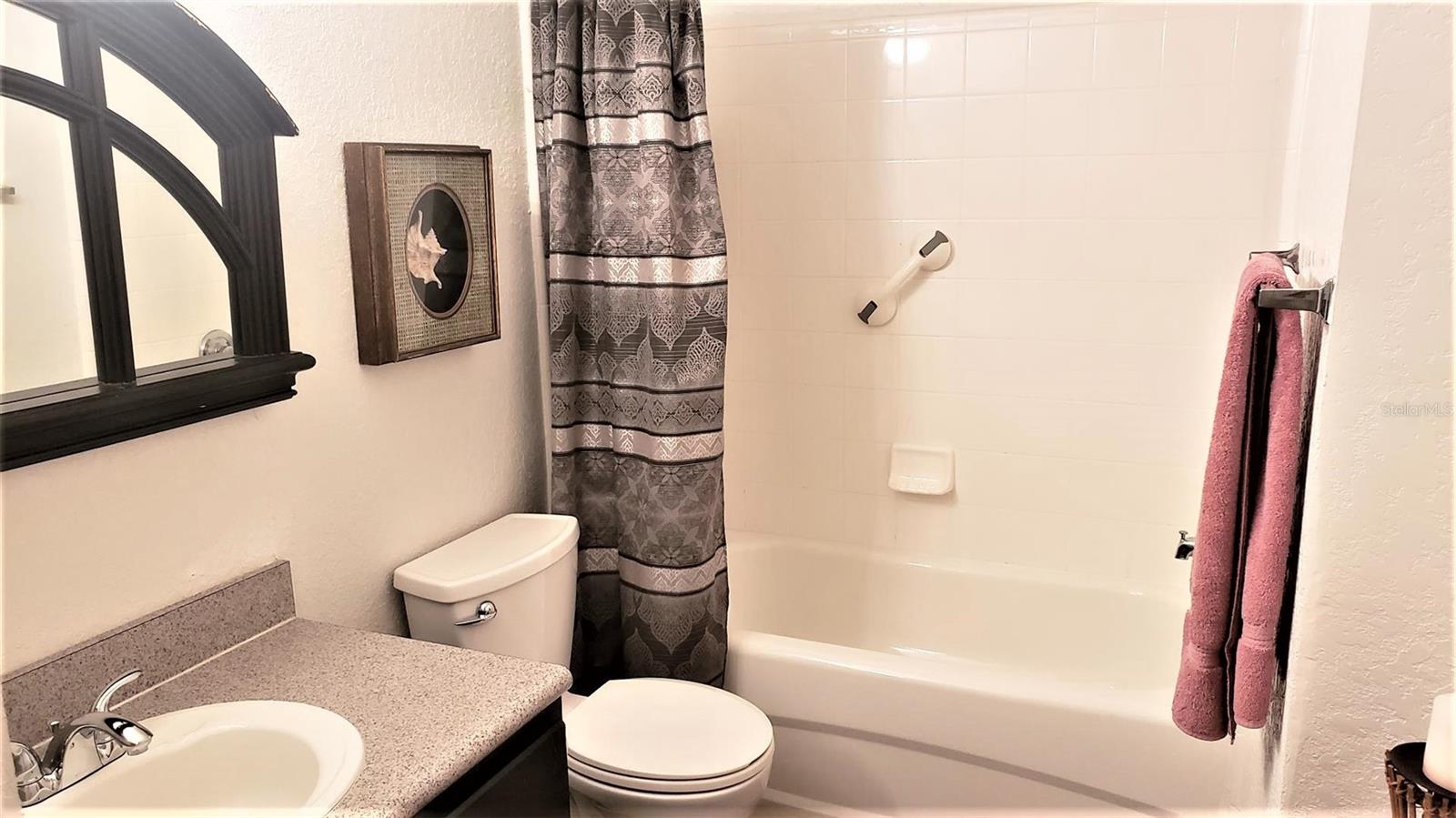 Image 25 of 51 For 7428 Vista Way 107