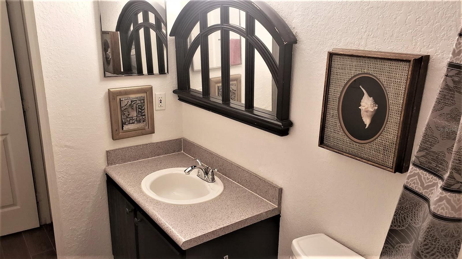 Image 26 of 51 For 7428 Vista Way 107