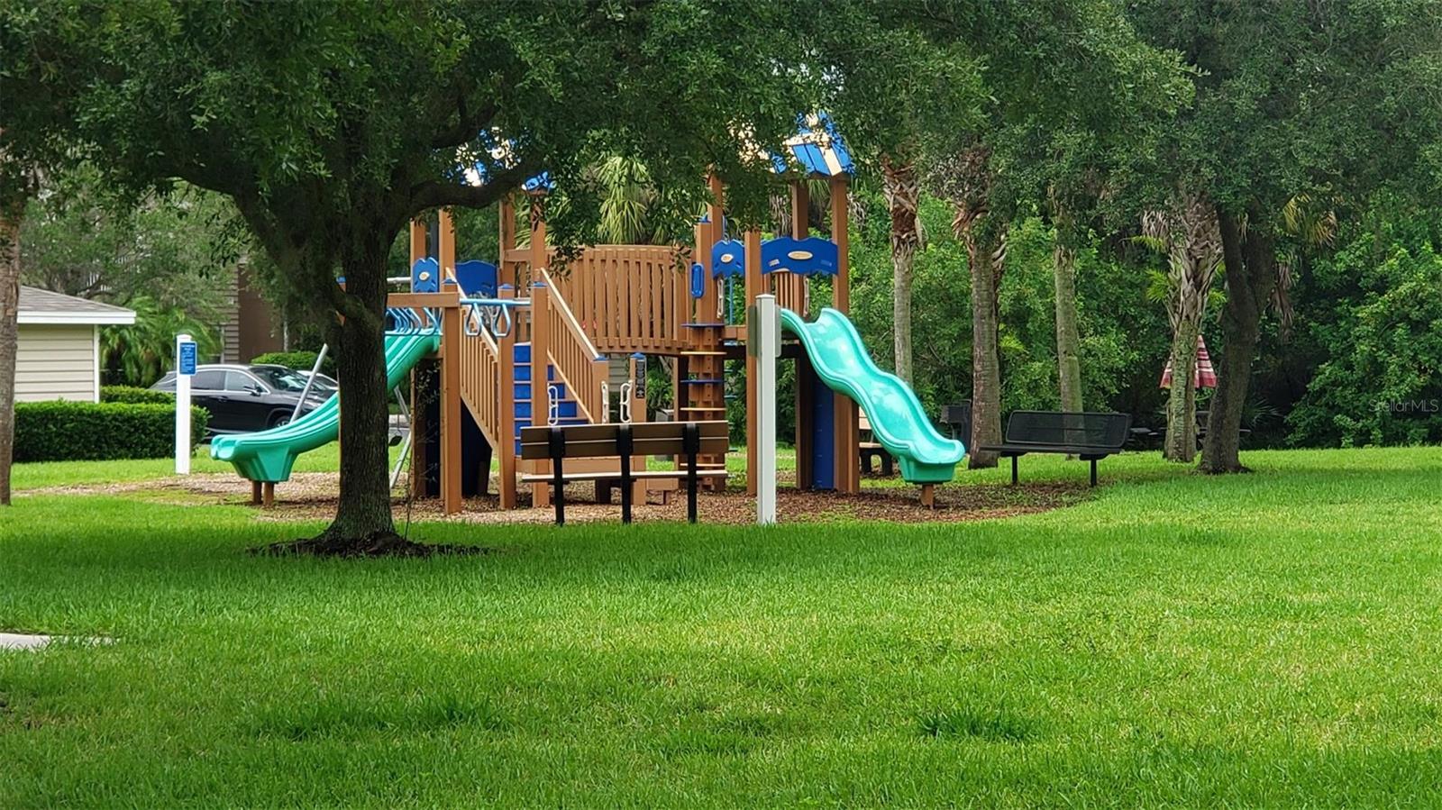 Image 33 of 51 For 7428 Vista Way 107