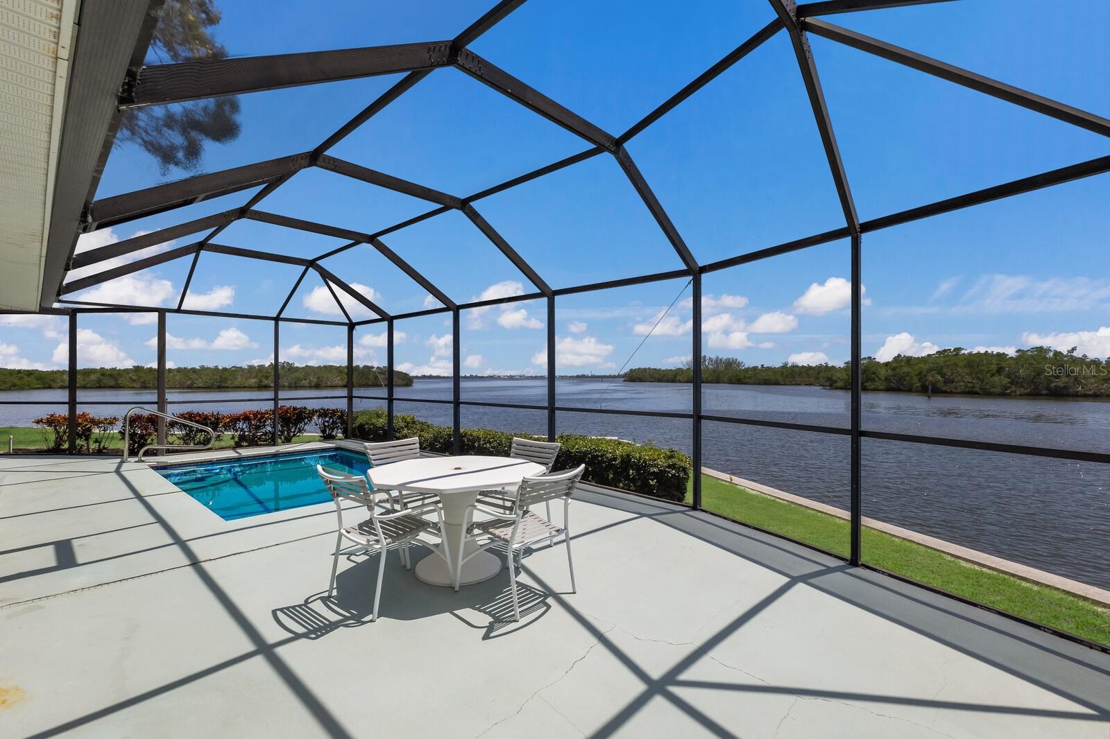 Image 25 of 38 For 10419 Spoonbill Road W
