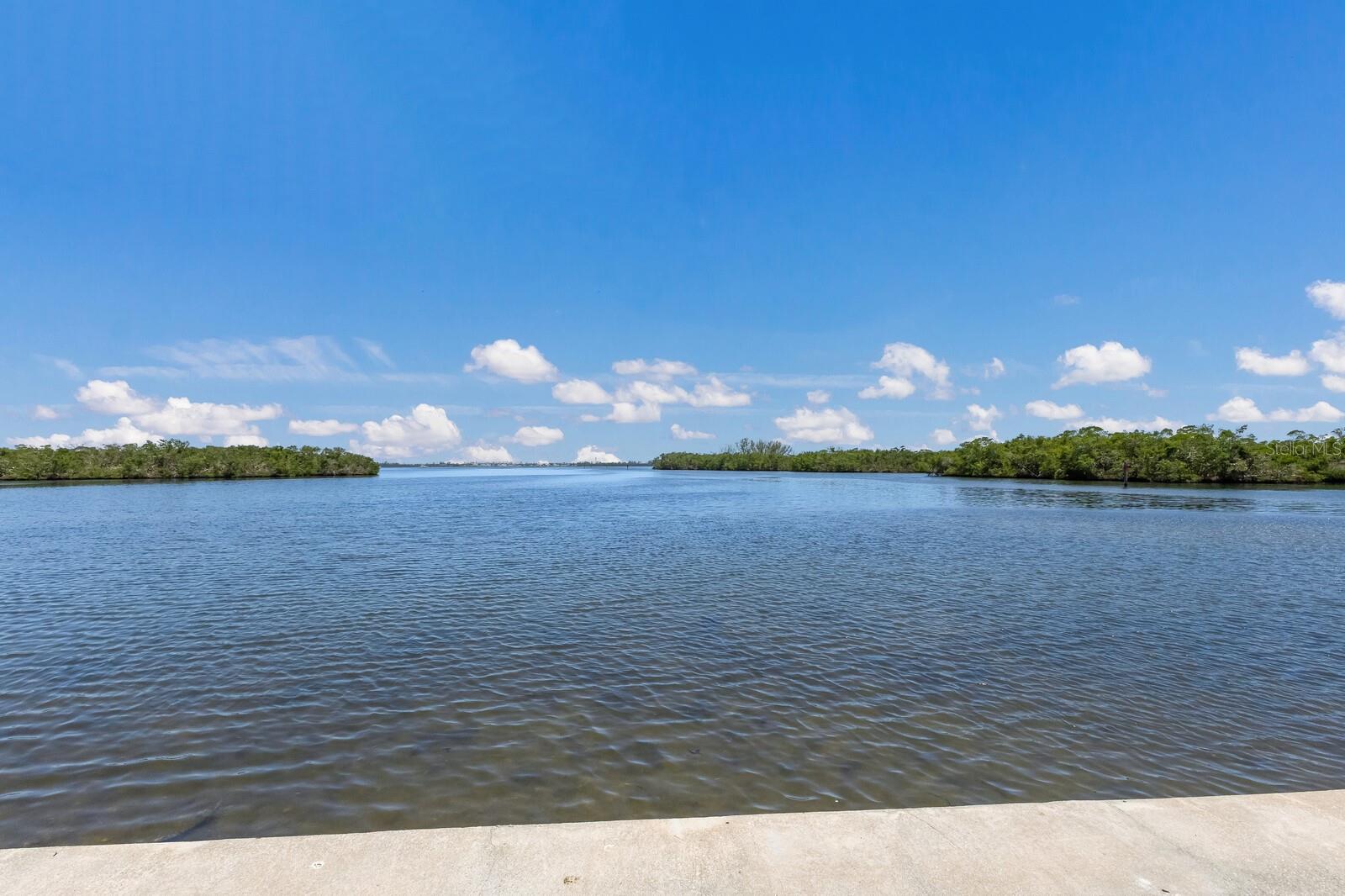 Image 29 of 38 For 10419 Spoonbill Road W