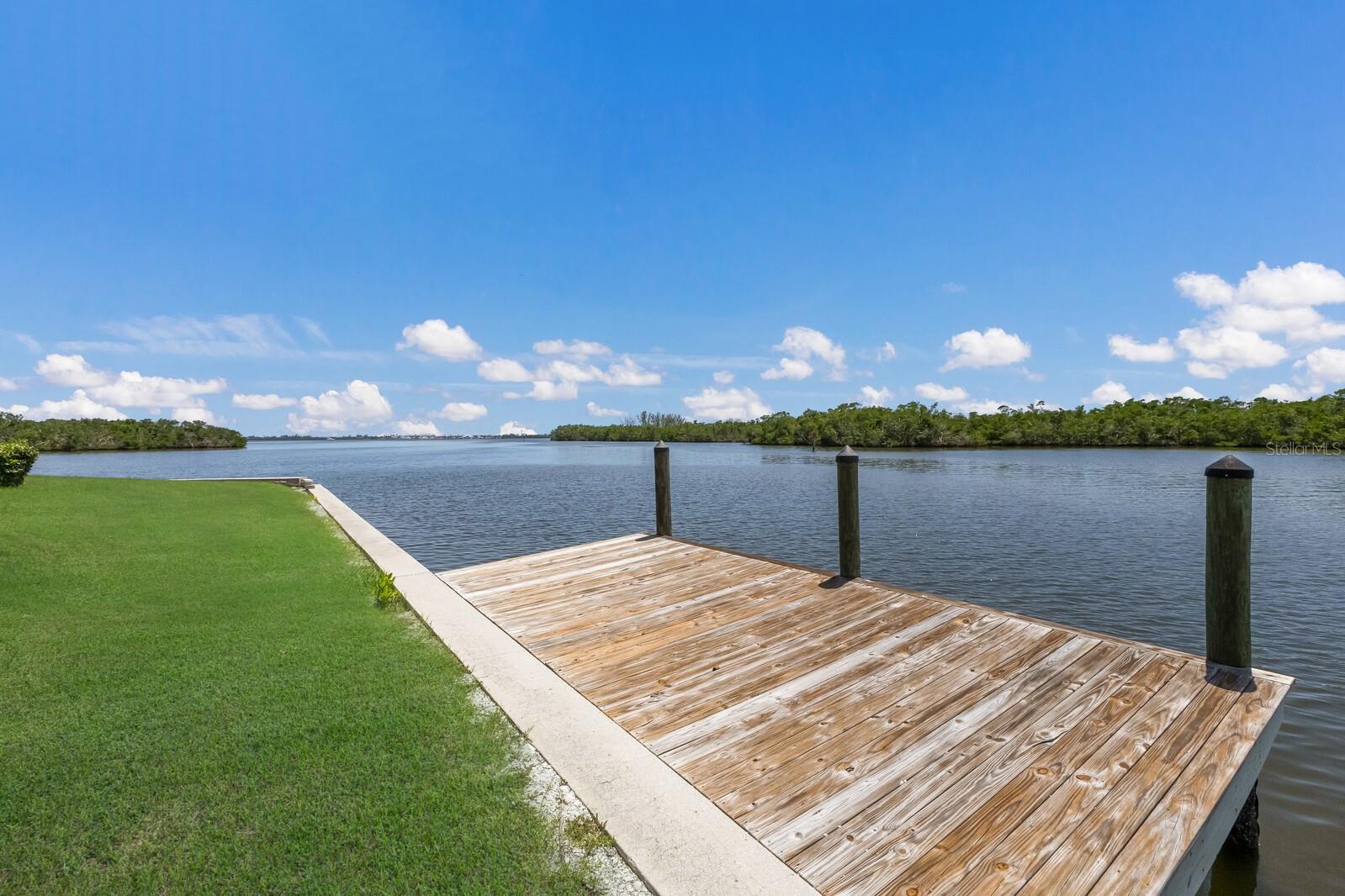 Image 32 of 38 For 10419 Spoonbill Road W