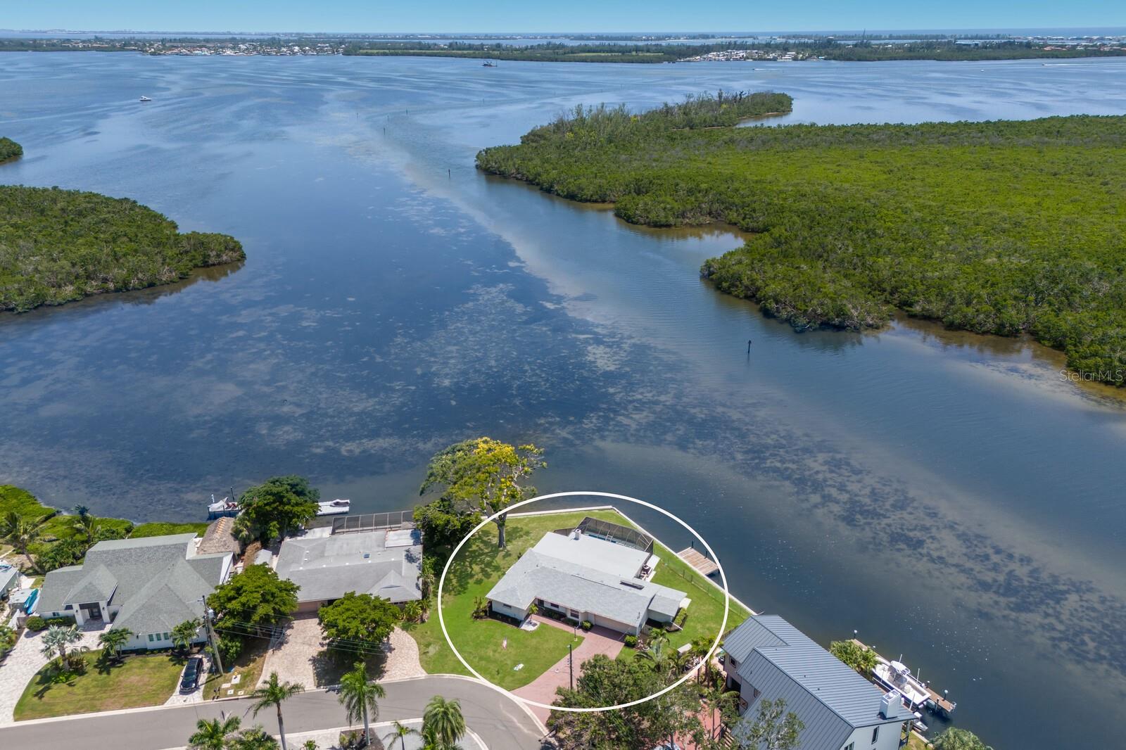 Image 35 of 38 For 10419 Spoonbill Road W