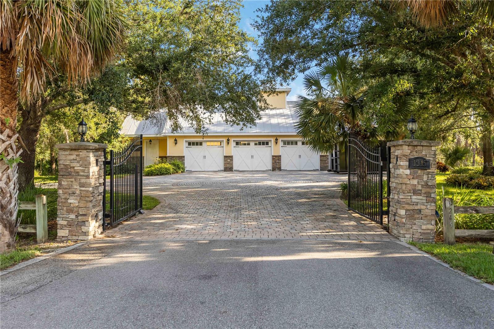 Details for 1245 Hanoverian Circle, NOKOMIS, FL 34275