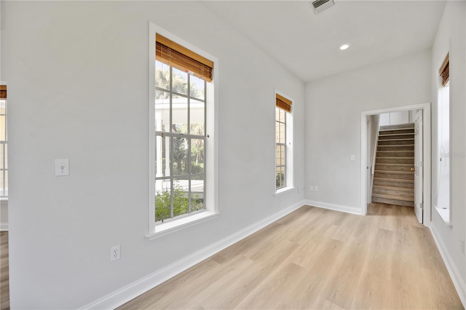 Image 41 of 53 For 1245 Hanoverian Circle