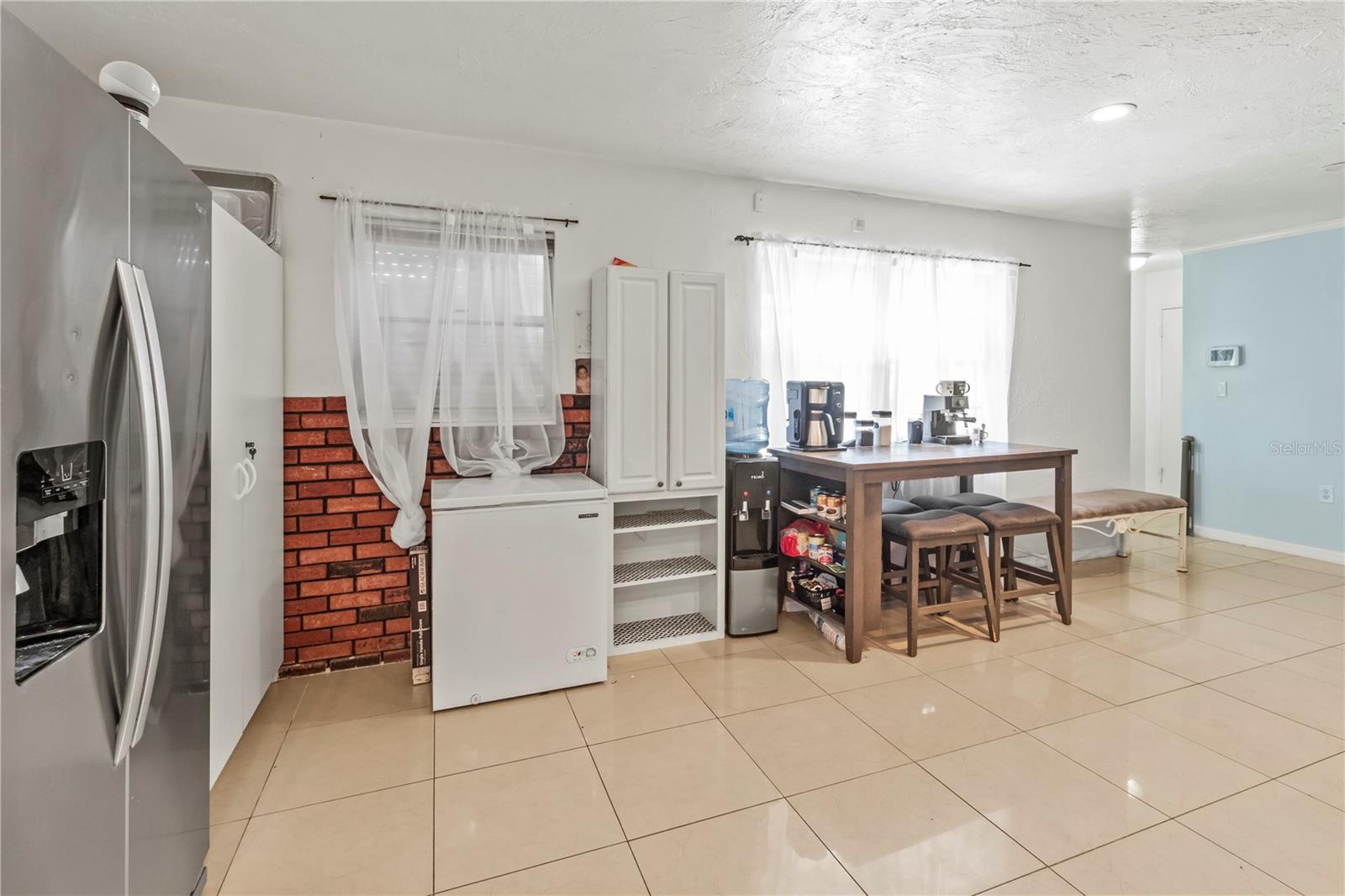 Image 11 of 56 For 942 Tarpon Avenue