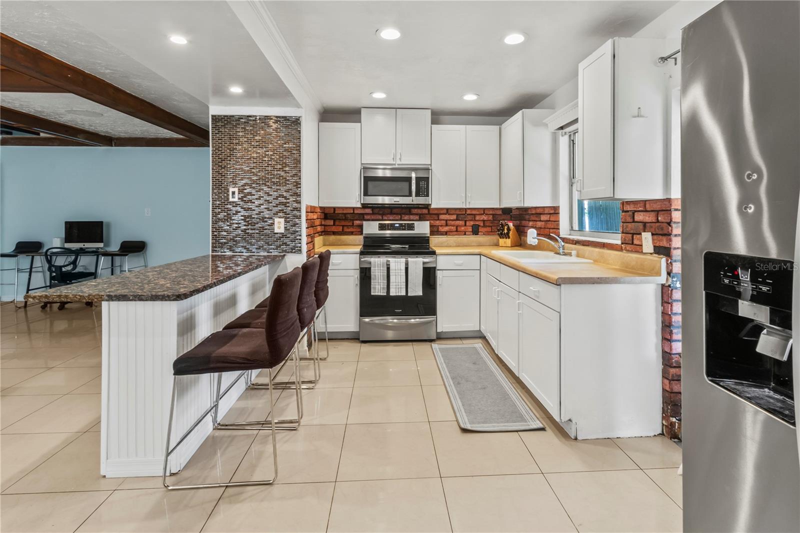 Image 12 of 56 For 942 Tarpon Avenue