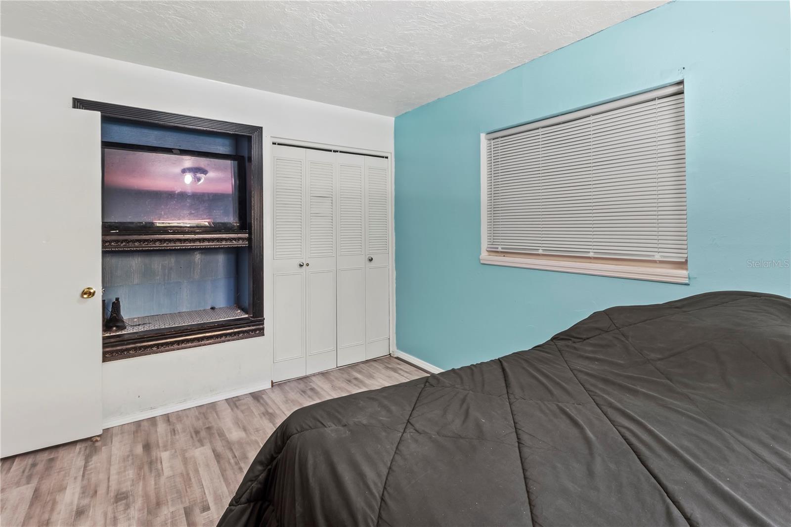 Image 19 of 56 For 942 Tarpon Avenue