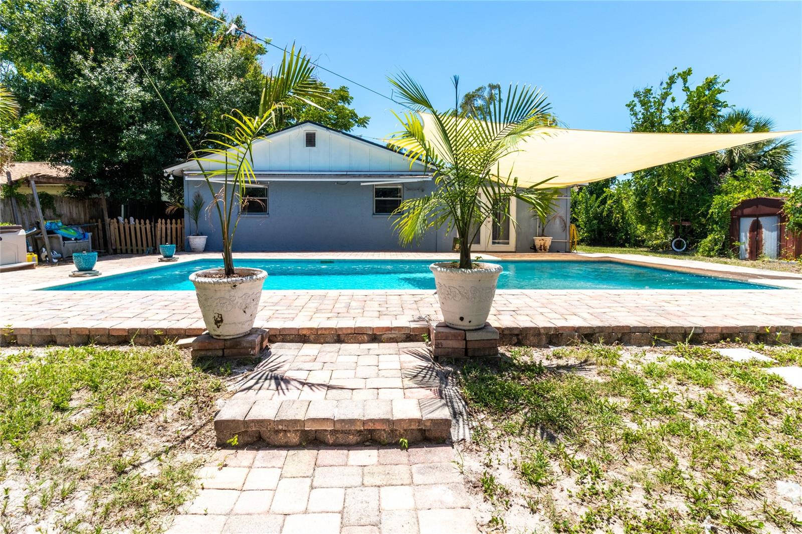 Image 30 of 56 For 942 Tarpon Avenue
