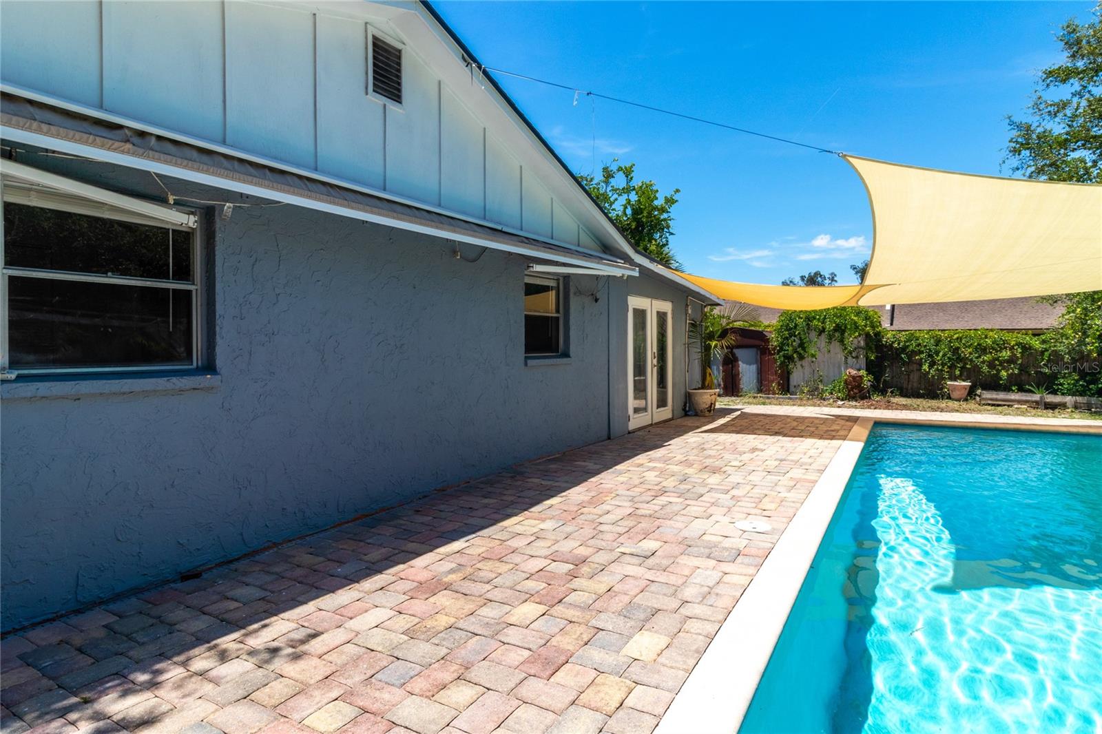Image 32 of 56 For 942 Tarpon Avenue