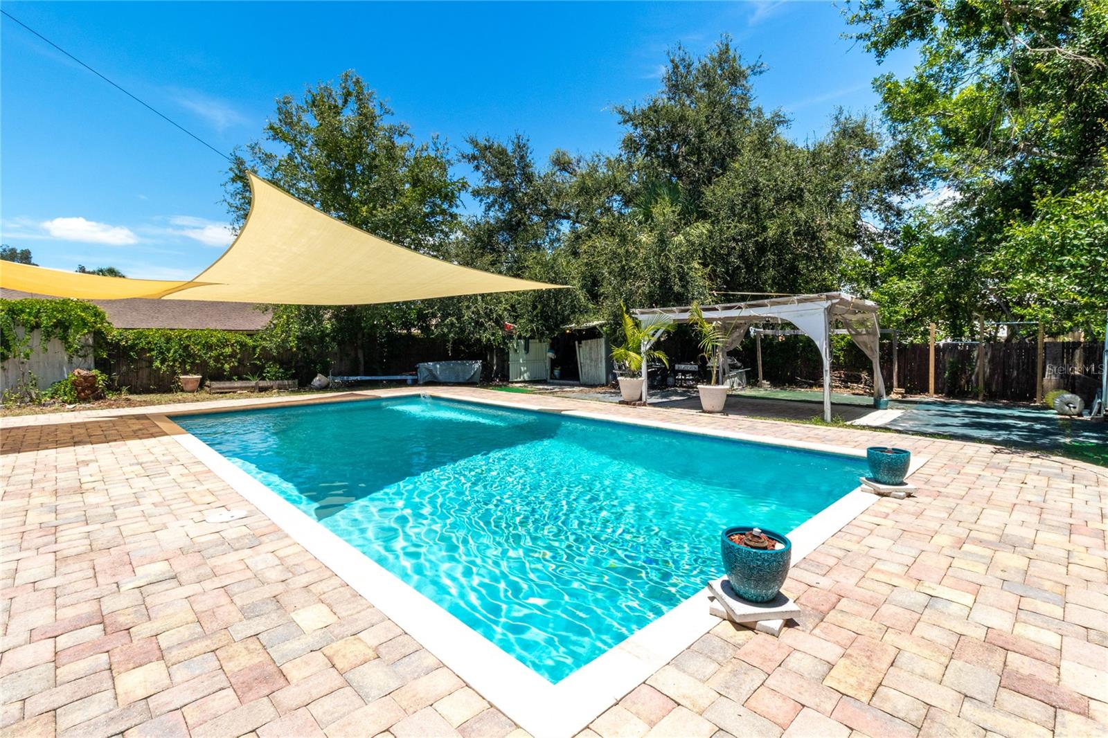 Image 34 of 56 For 942 Tarpon Avenue