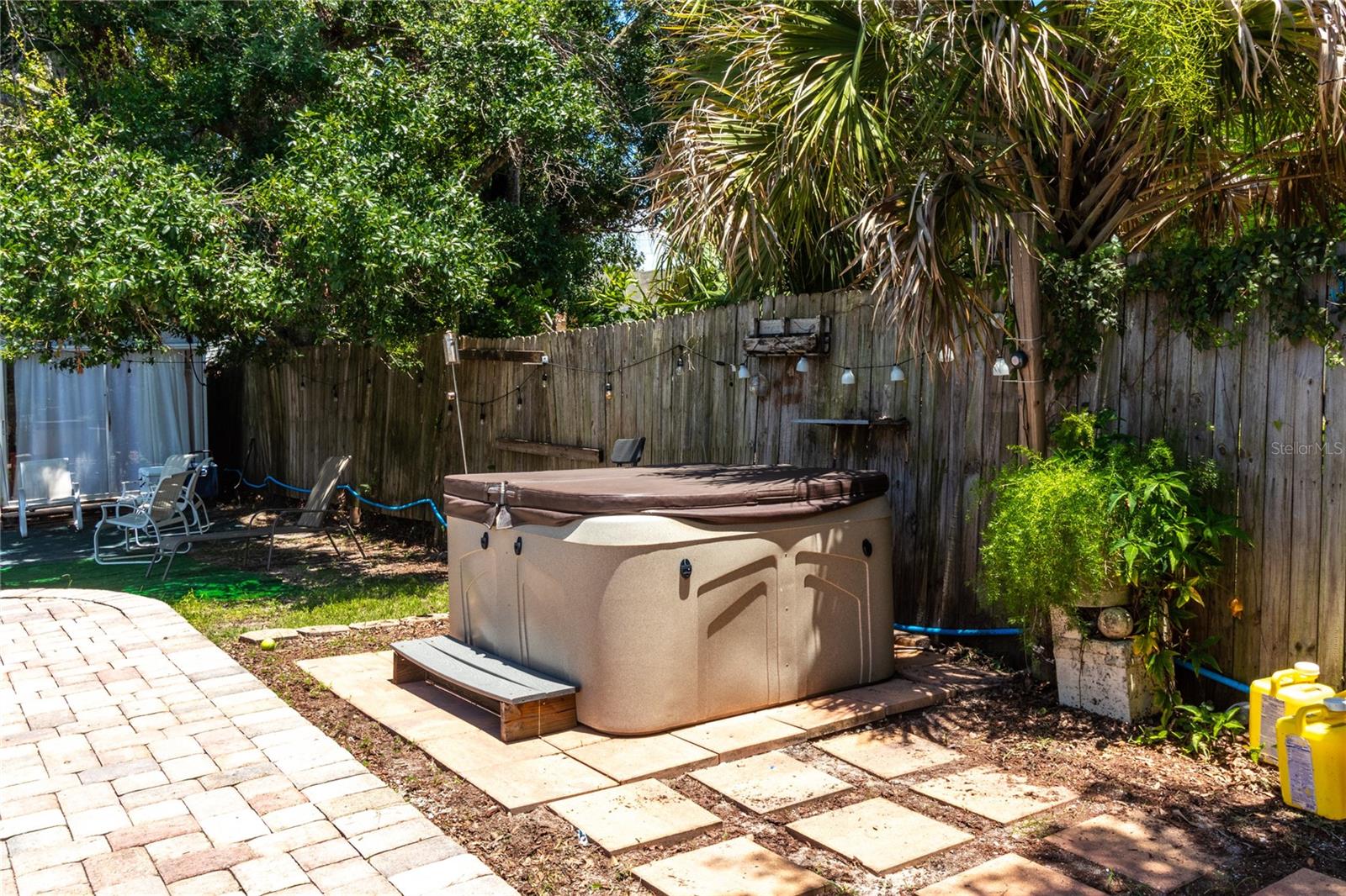 Image 36 of 56 For 942 Tarpon Avenue