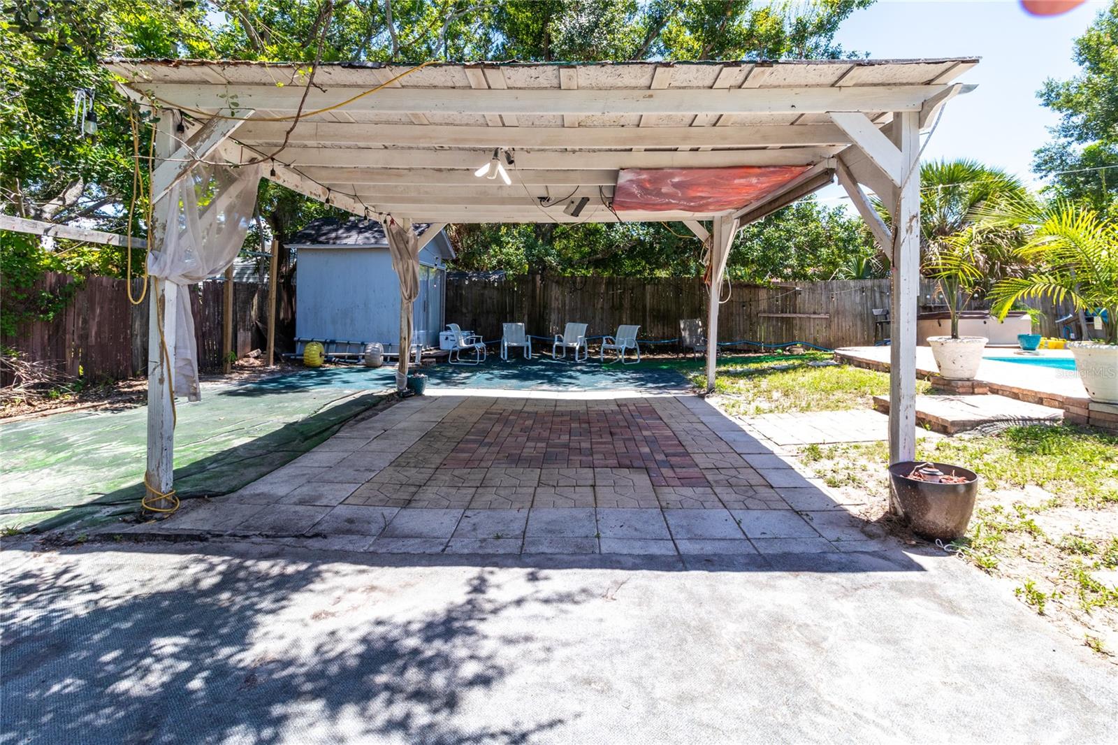 Image 39 of 56 For 942 Tarpon Avenue