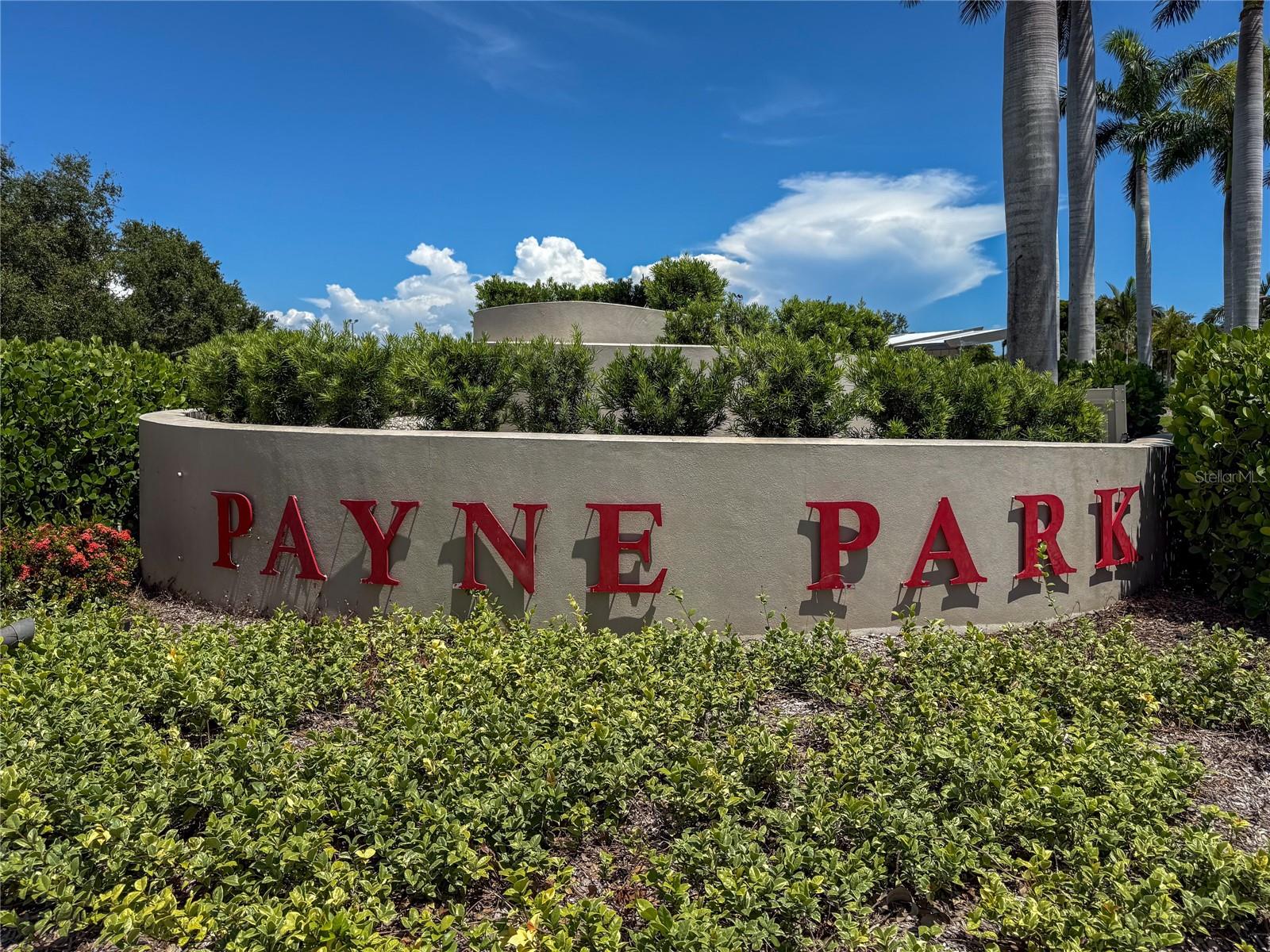 Image 44 of 56 For 942 Tarpon Avenue