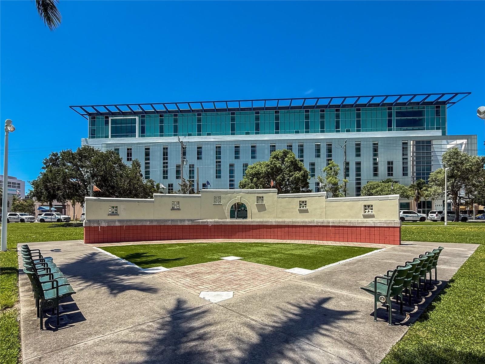 Image 47 of 56 For 942 Tarpon Avenue
