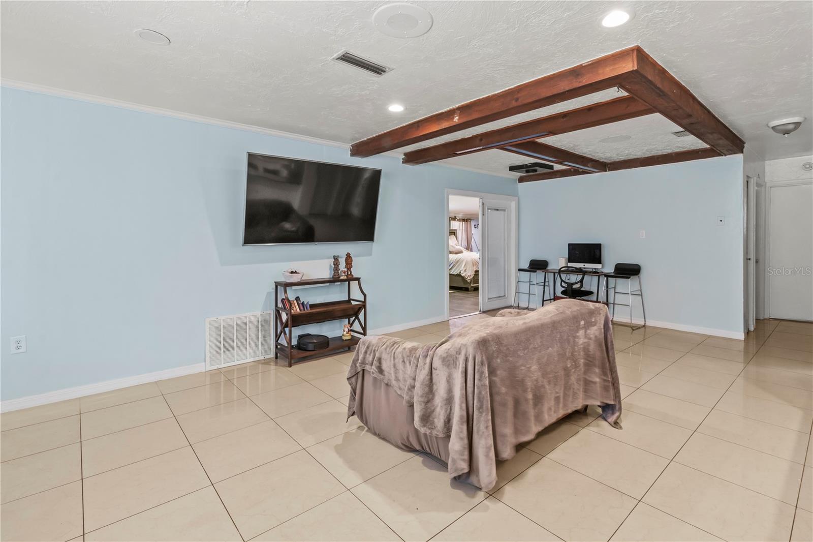 Image 5 of 56 For 942 Tarpon Avenue