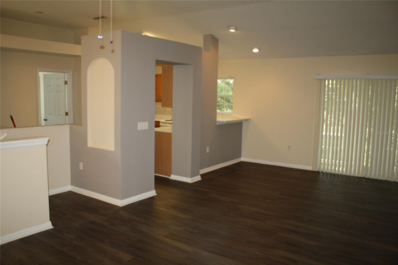 Image 10 of 33 For 6309 Rosefinch Court 201