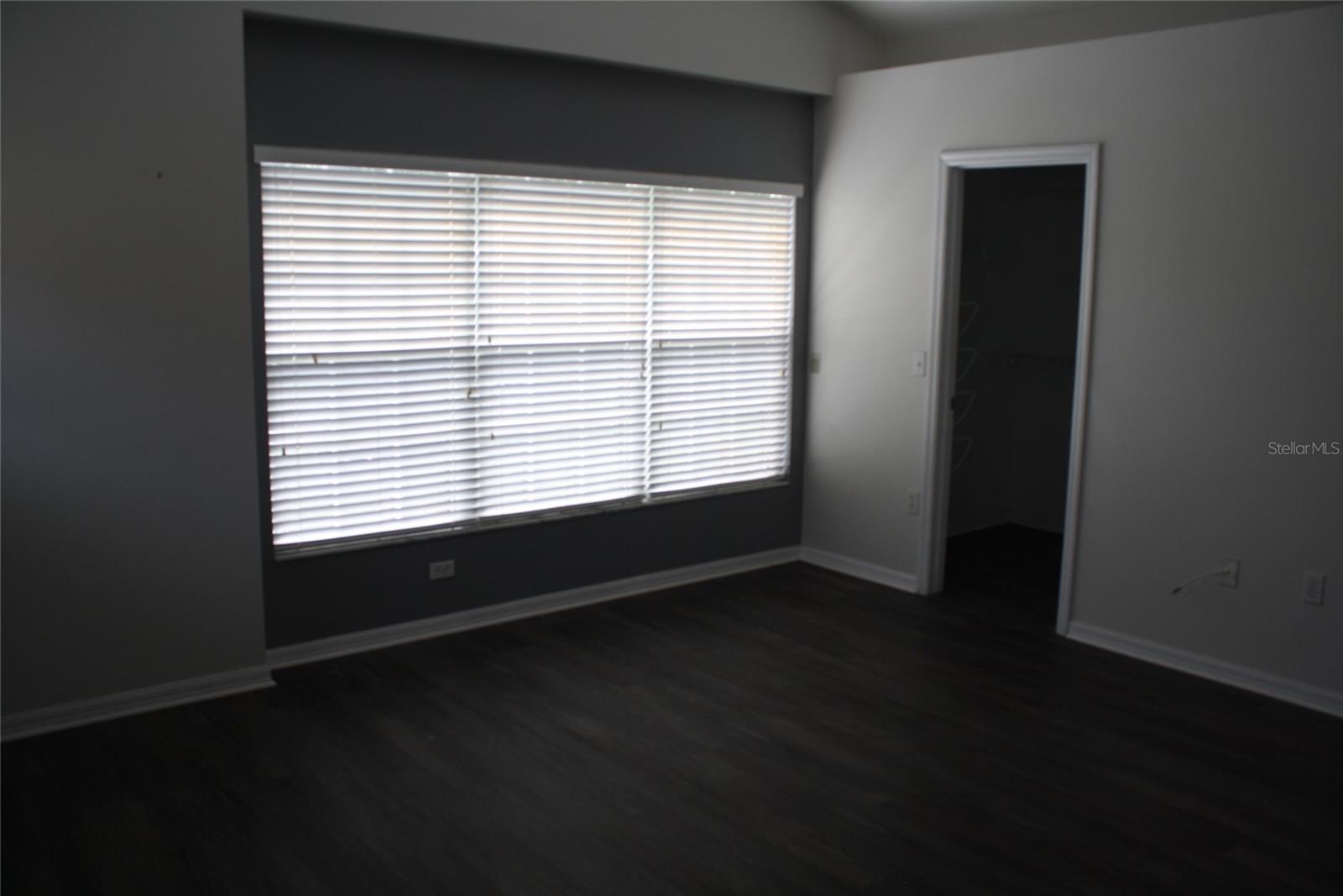 Image 12 of 33 For 6309 Rosefinch Court 201