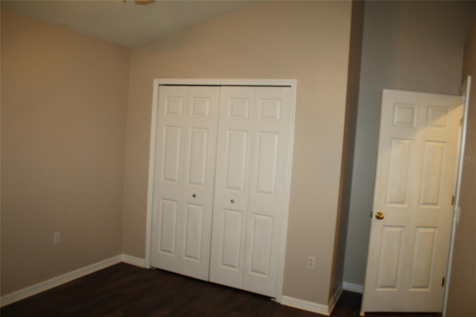 Image 22 of 33 For 6309 Rosefinch Court 201