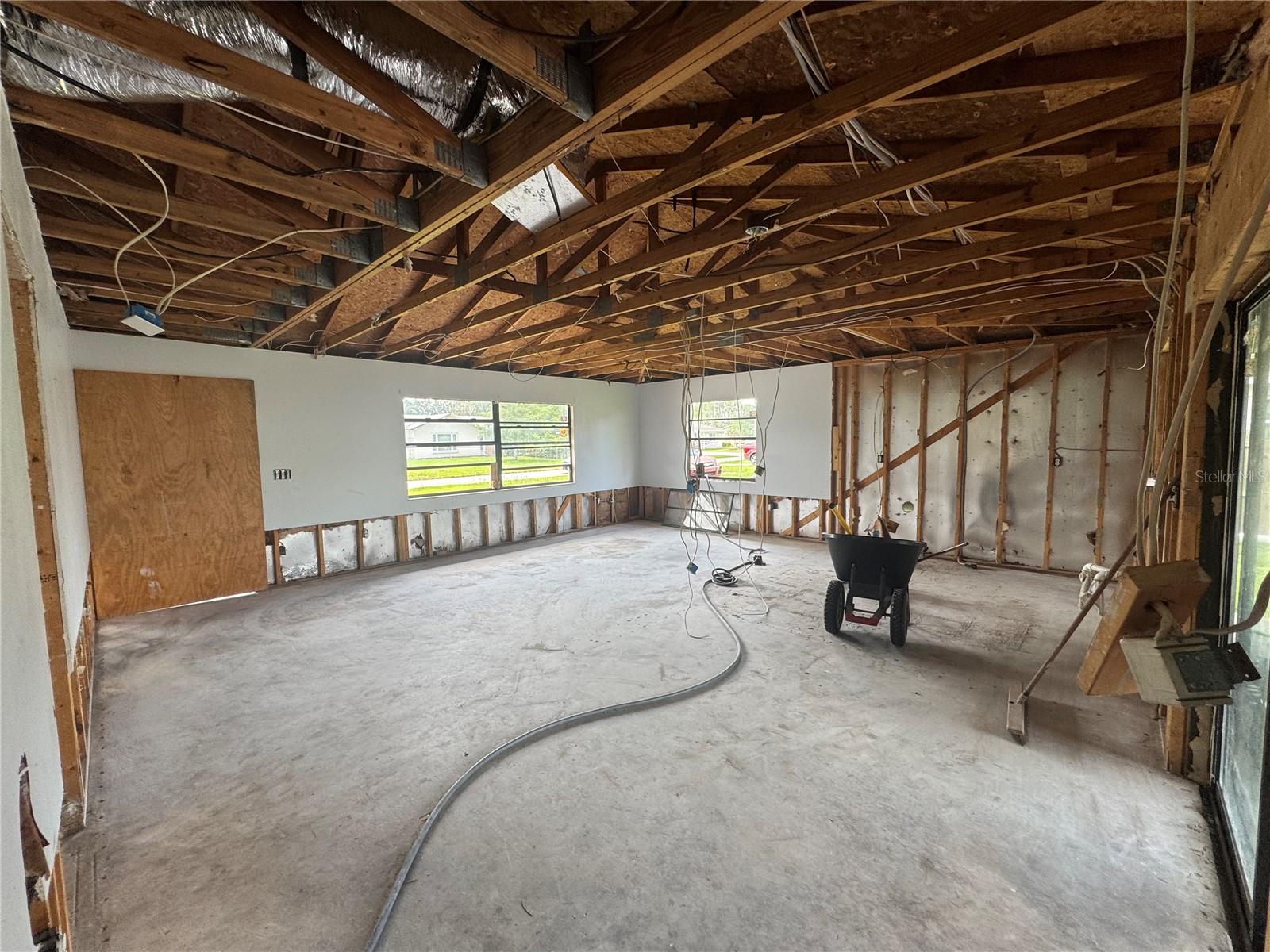 Image 2 of 11 For 216 24th Street Ne