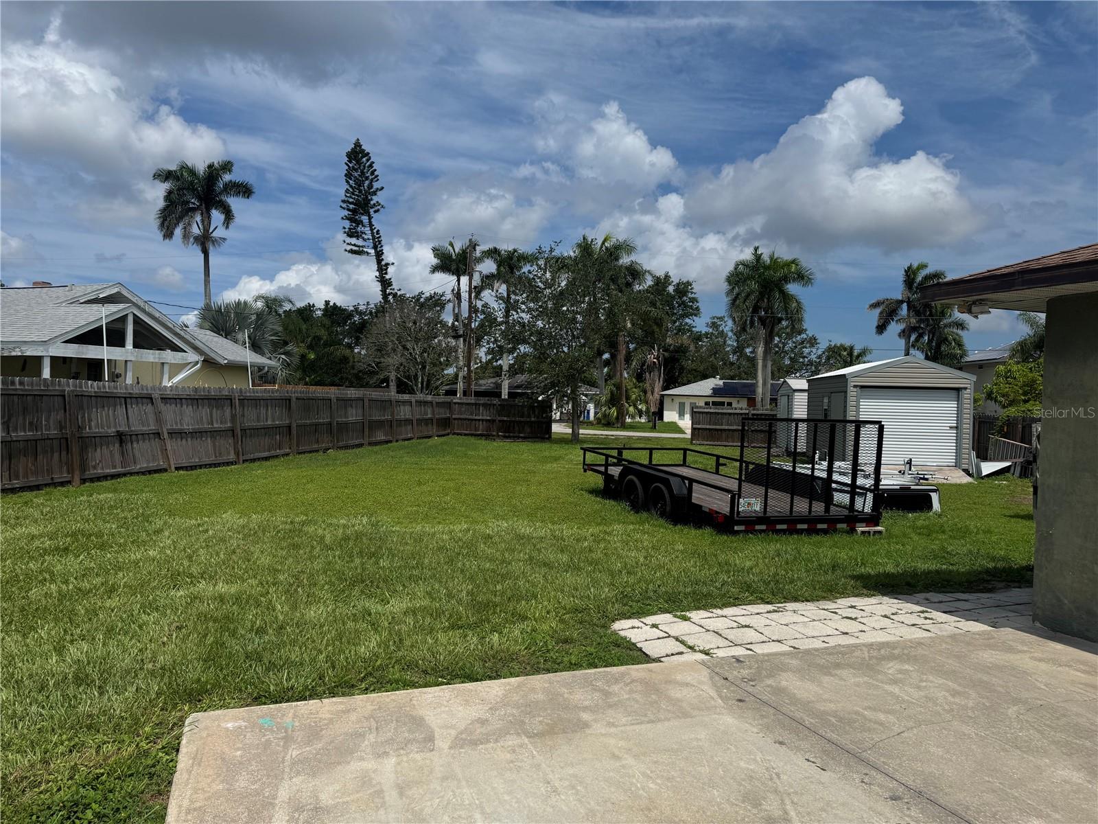 Image 9 of 11 For 216 24th Street Ne