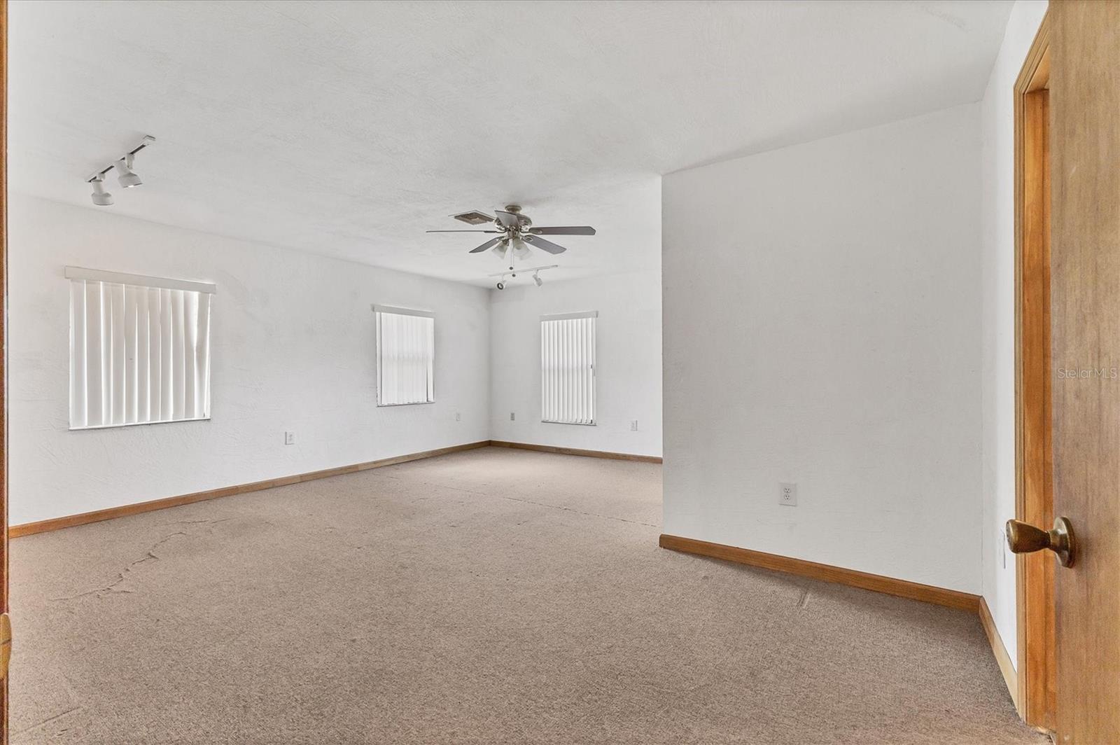 Image 14 of 60 For 1054 13th Avenue S