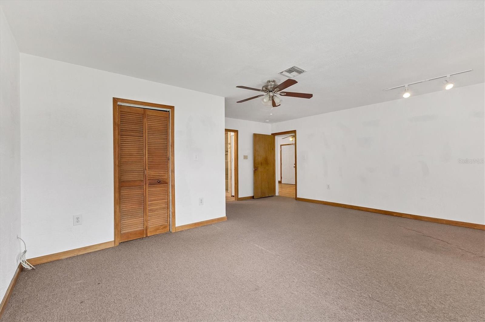 Image 33 of 60 For 1054 13th Avenue S