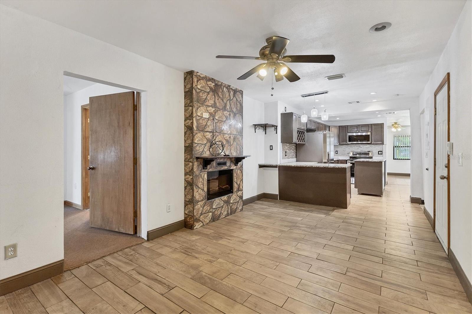 Image 9 of 60 For 1054 13th Avenue S