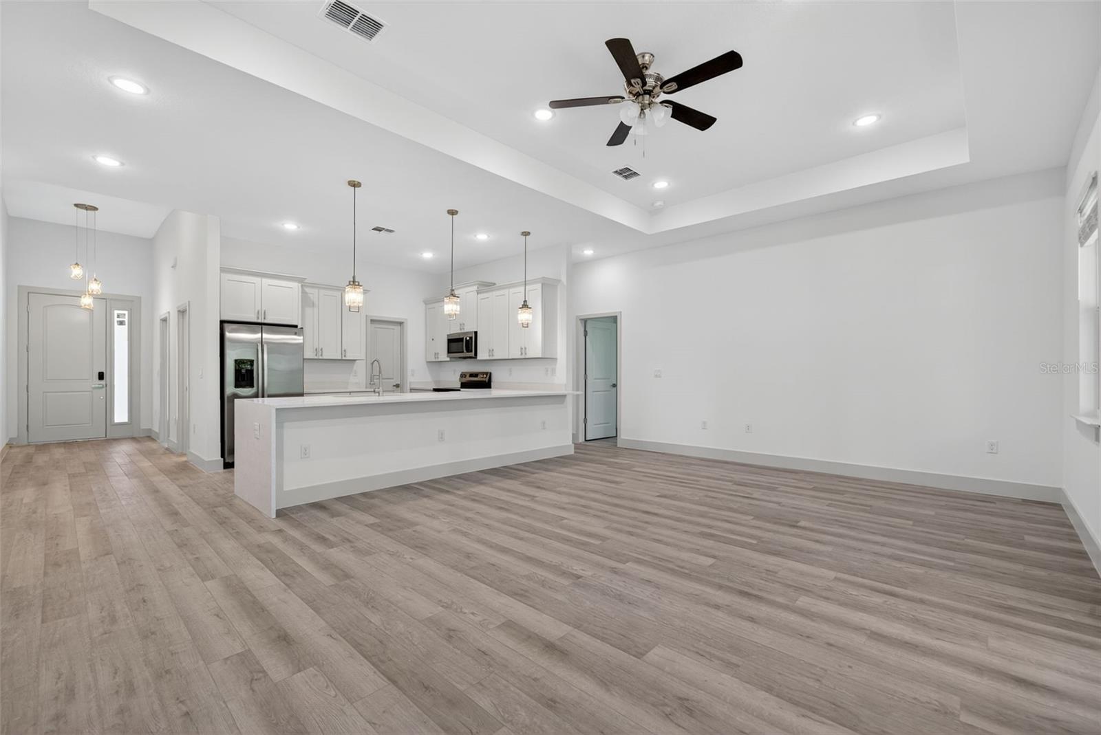Image 20 of 71 For 1495 Craleigh Street