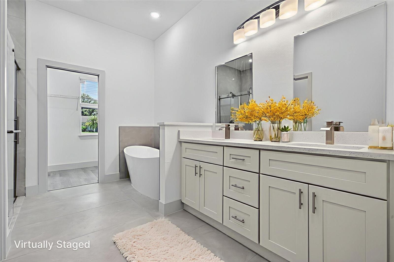 Image 34 of 71 For 1495 Craleigh Street