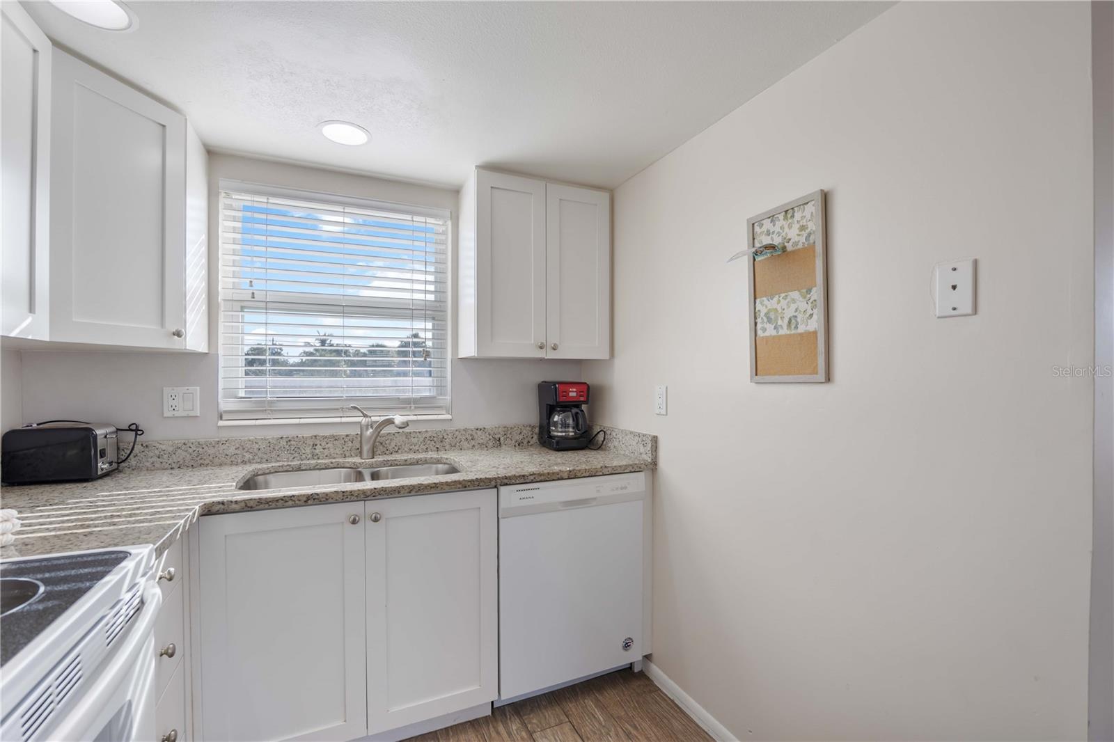 Image 35 of 65 For 6150 Midnight Pass Road Unit 10 A&