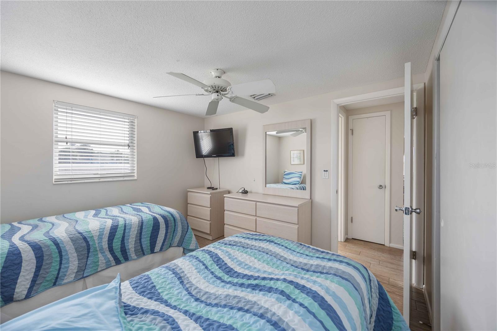 Image 44 of 65 For 6150 Midnight Pass Road Unit 10 A&