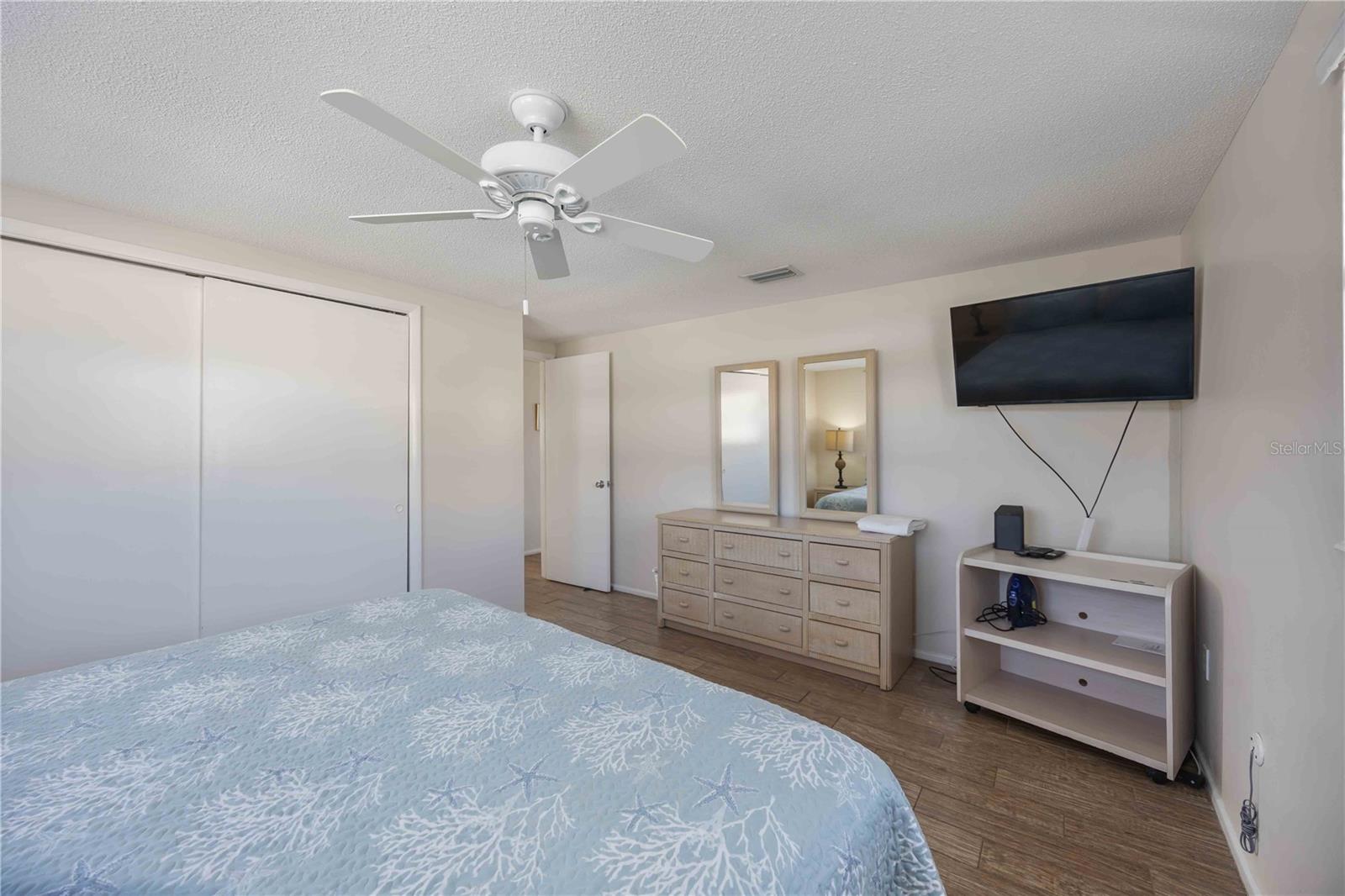 Image 49 of 65 For 6150 Midnight Pass Road Unit 10 A&