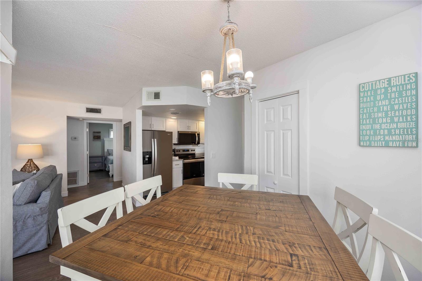 Image 5 of 65 For 6150 Midnight Pass Road Unit 10 A&