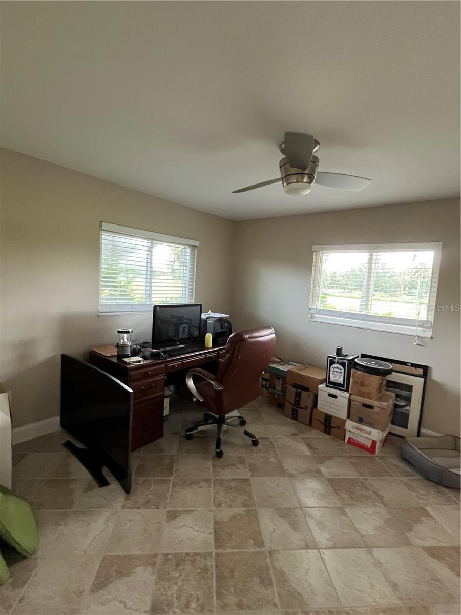 Image 17 of 52 For 3337 Spring Mill Circle