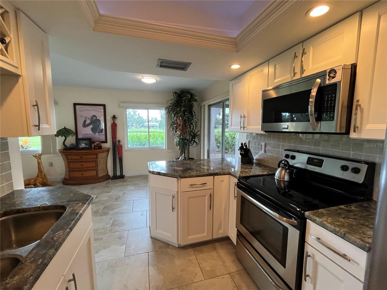 Image 19 of 52 For 3337 Spring Mill Circle