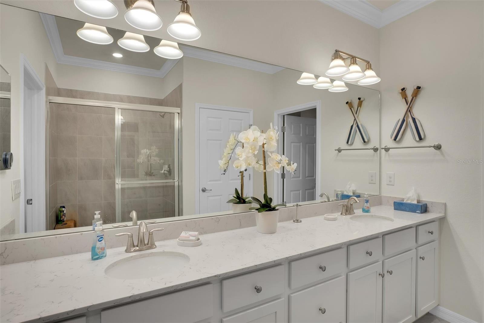 Image 18 of 33 For 10042 Crooked Creek Drive 203