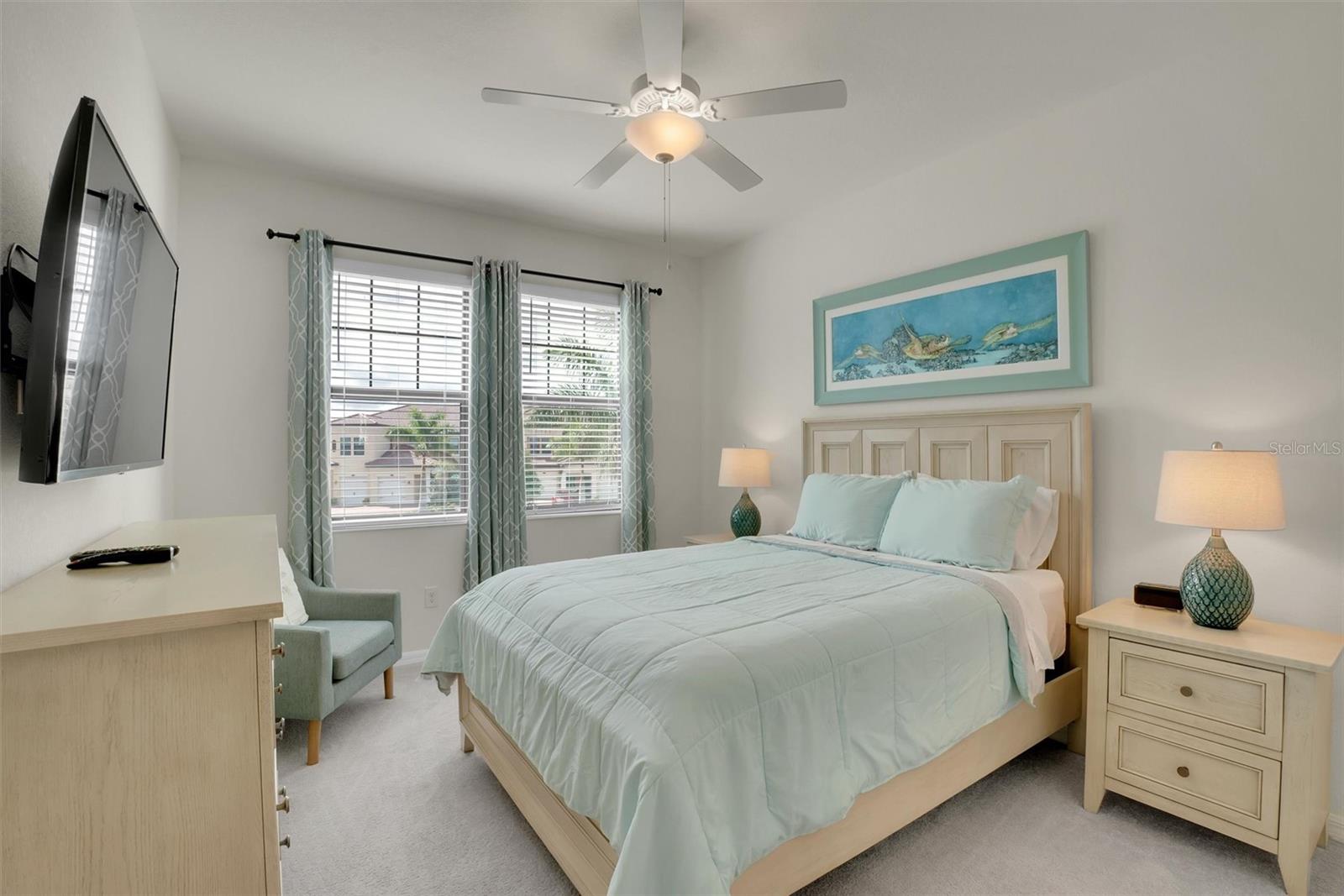 Image 23 of 33 For 10042 Crooked Creek Drive 203