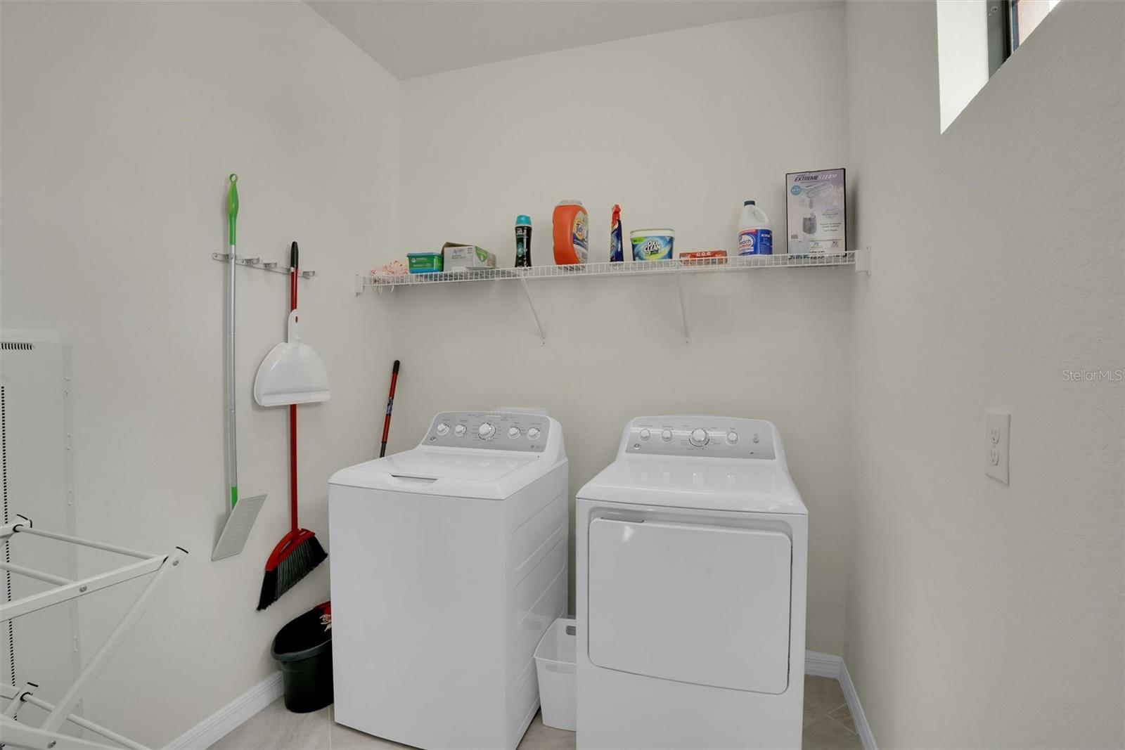 Image 25 of 33 For 10042 Crooked Creek Drive 203