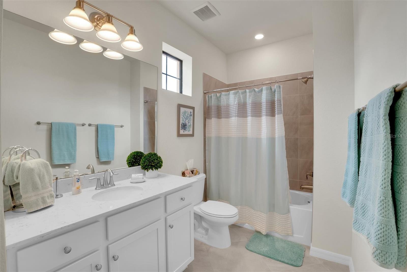 Image 26 of 33 For 10042 Crooked Creek Drive 203