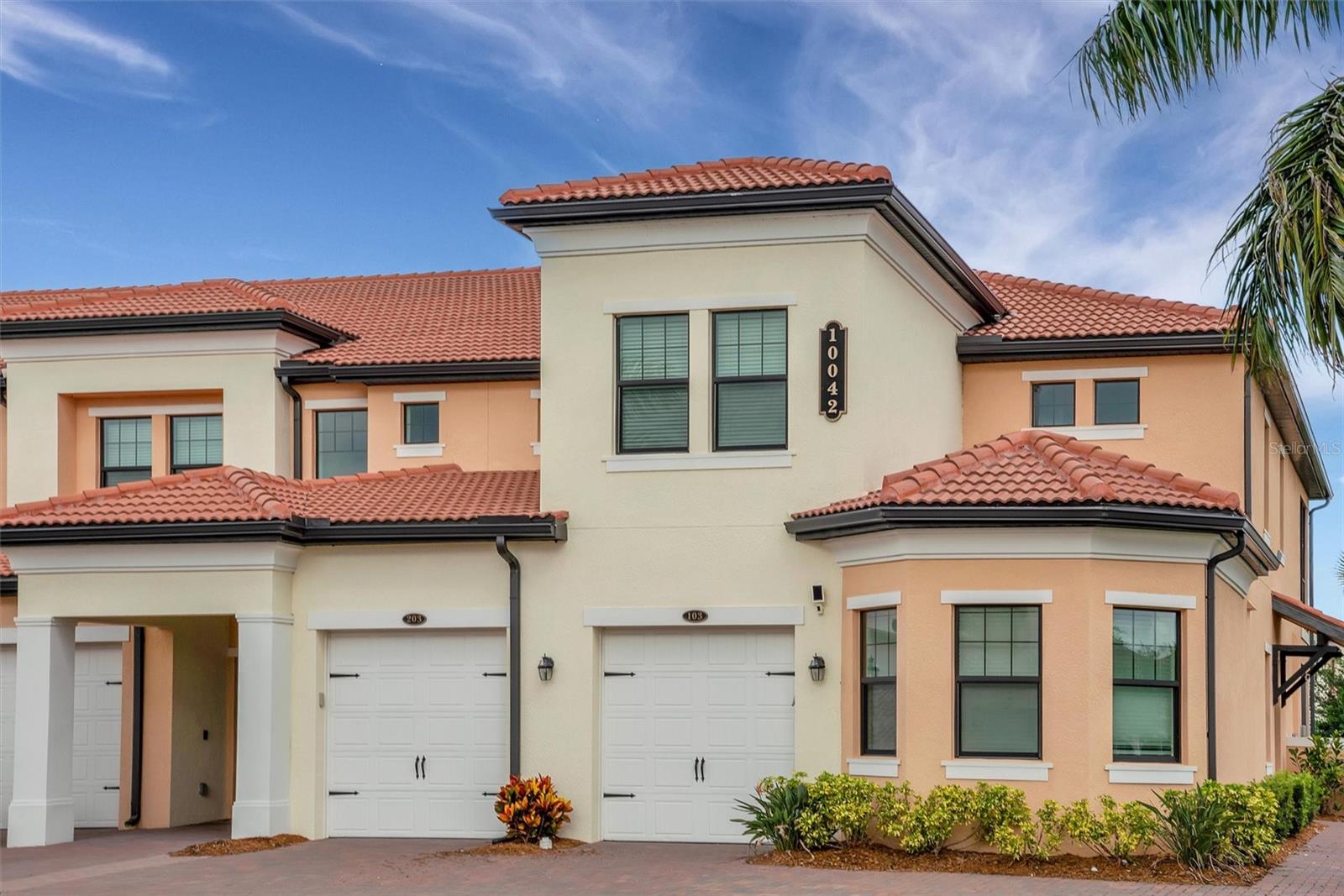 Image 32 of 33 For 10042 Crooked Creek Drive 203