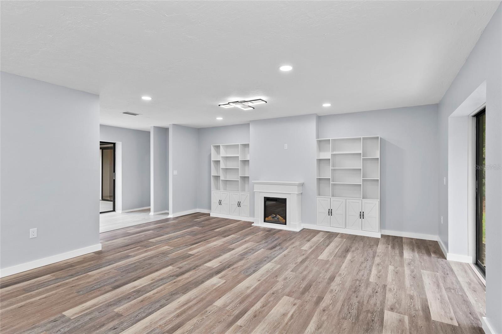 Image 16 of 62 For 6423 95th Street E