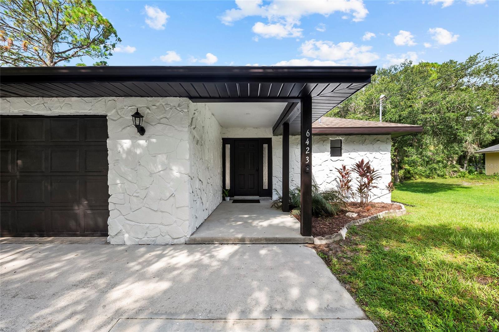 Image 9 of 62 For 6423 95th Street E