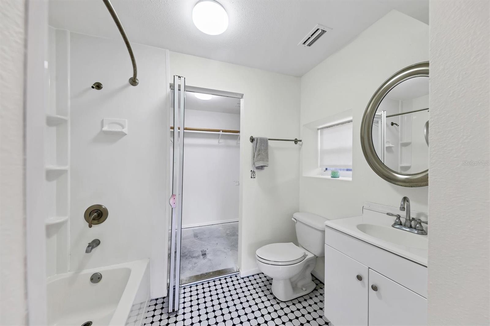 Image 24 of 41 For 2906 9th Avenue W