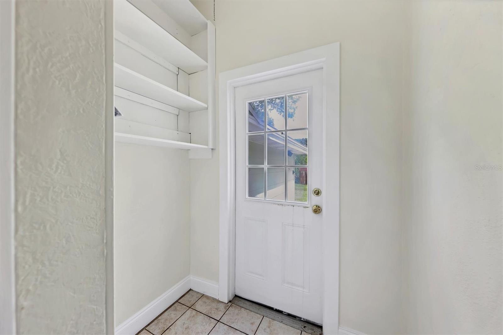 Image 26 of 41 For 2906 9th Avenue W