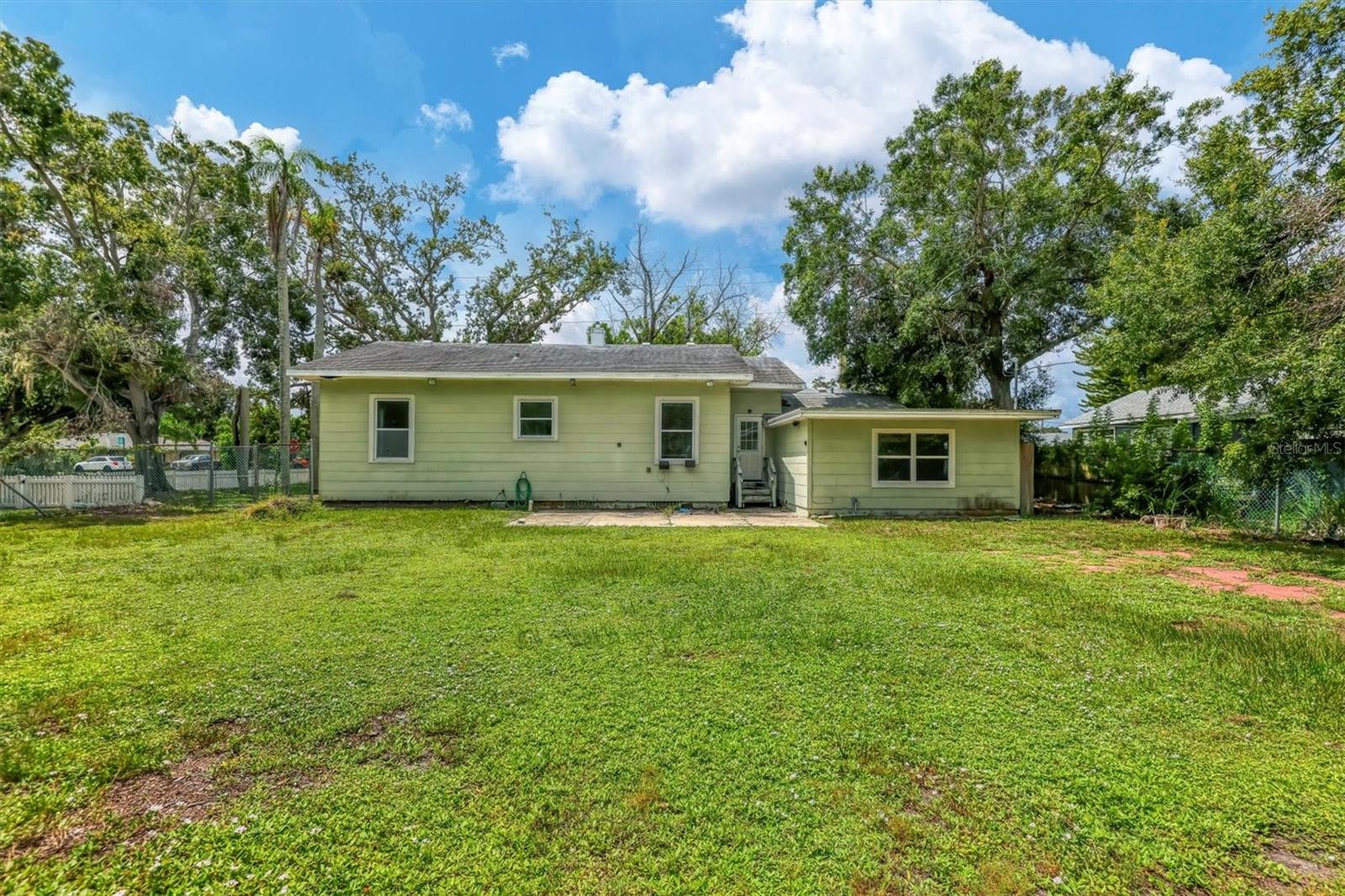 Image 32 of 41 For 2906 9th Avenue W