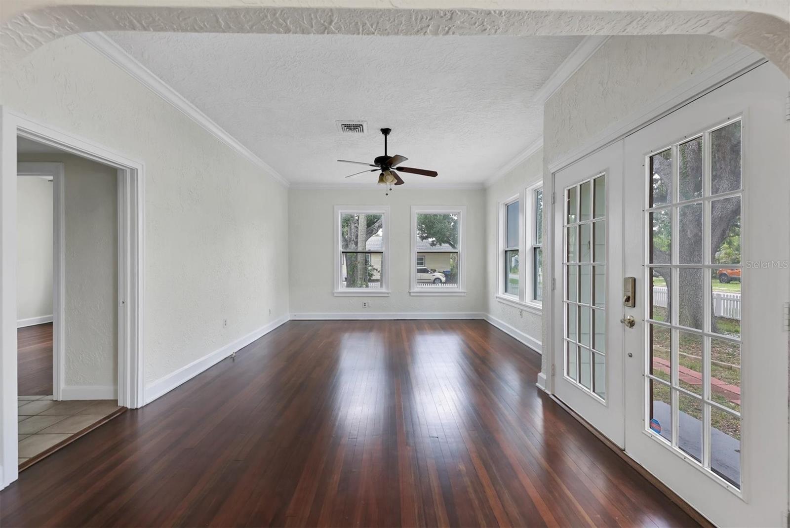 Image 5 of 41 For 2906 9th Avenue W